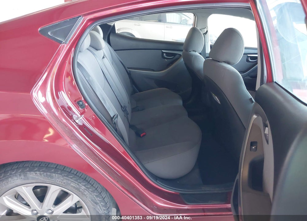 2014 HYUNDAI ELANTRA SE VIN: 5NPDH4AE1EH537871