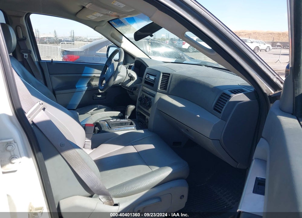 2005 JEEP GRAND CHEROKEE LAREDO VIN: 1J4GR48K05C708220