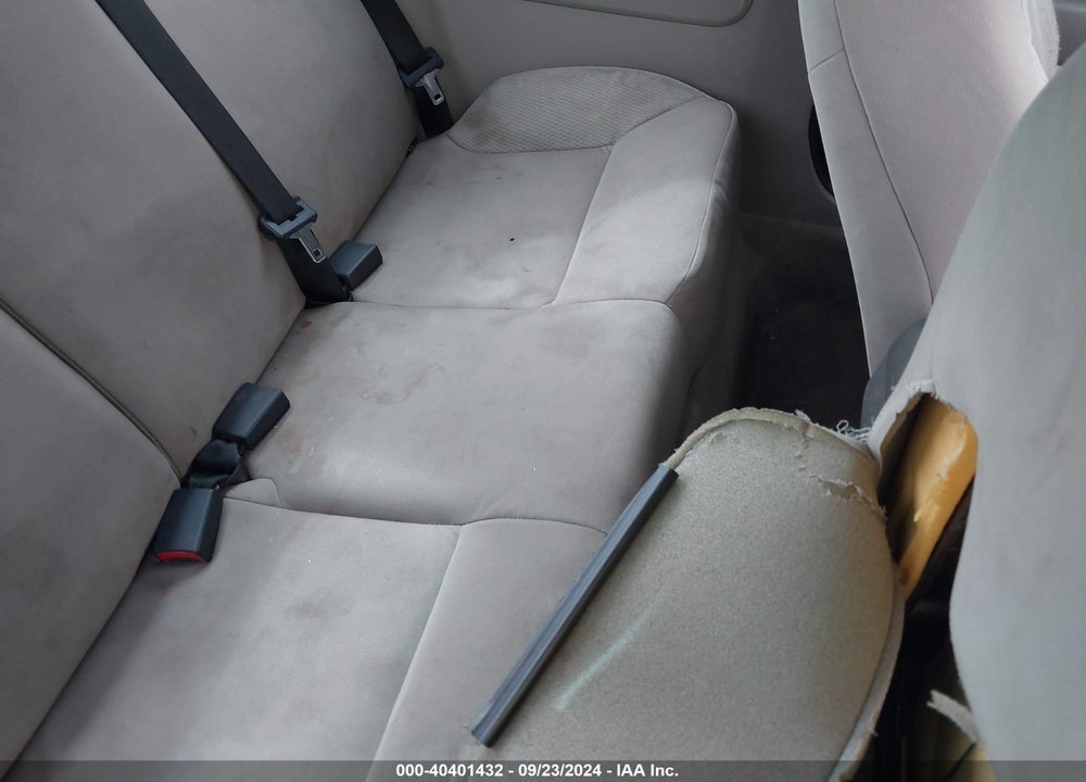 2008 FORD FOCUS S VIN: 1FAHP32N48W123890
