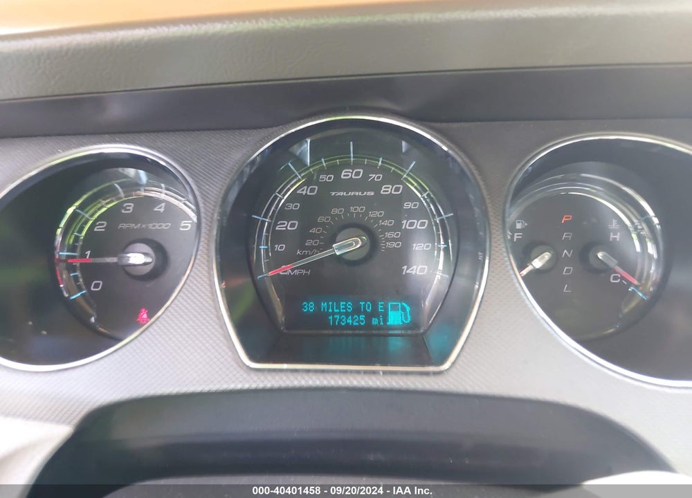 2011 FORD TAURUS SE VIN: 1FAHP2DW2BG118480