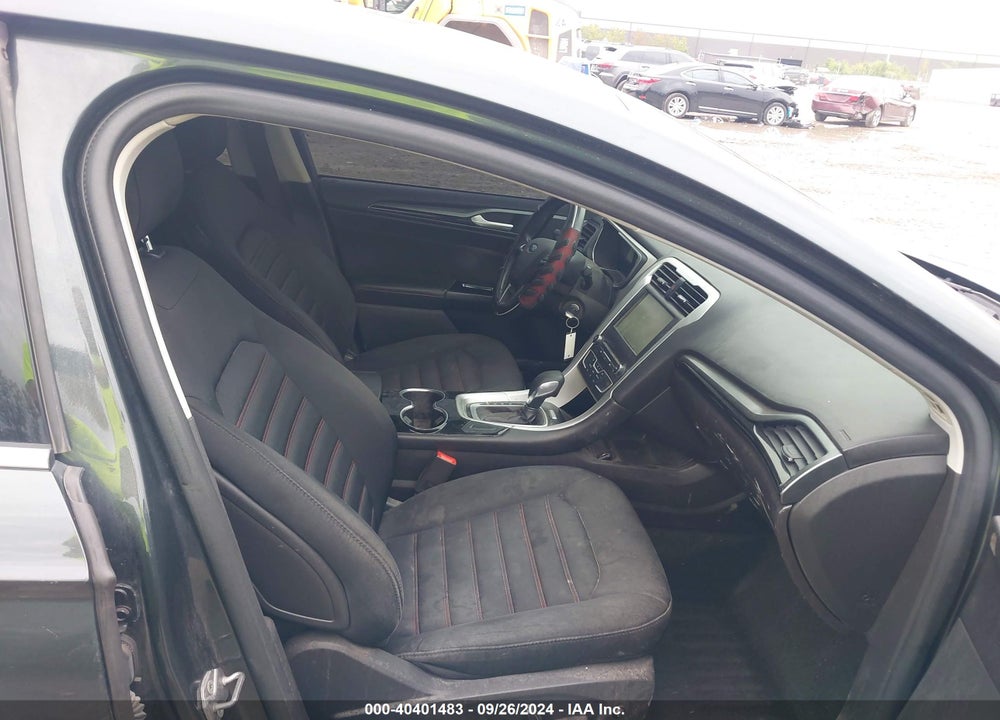2016 FORD FUSION SE VIN: 3FA6P0H72GR213393