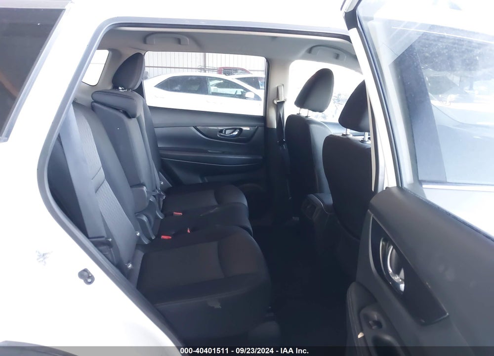2018 NISSAN ROGUE SV VIN: JN8AT2MT3JW465516