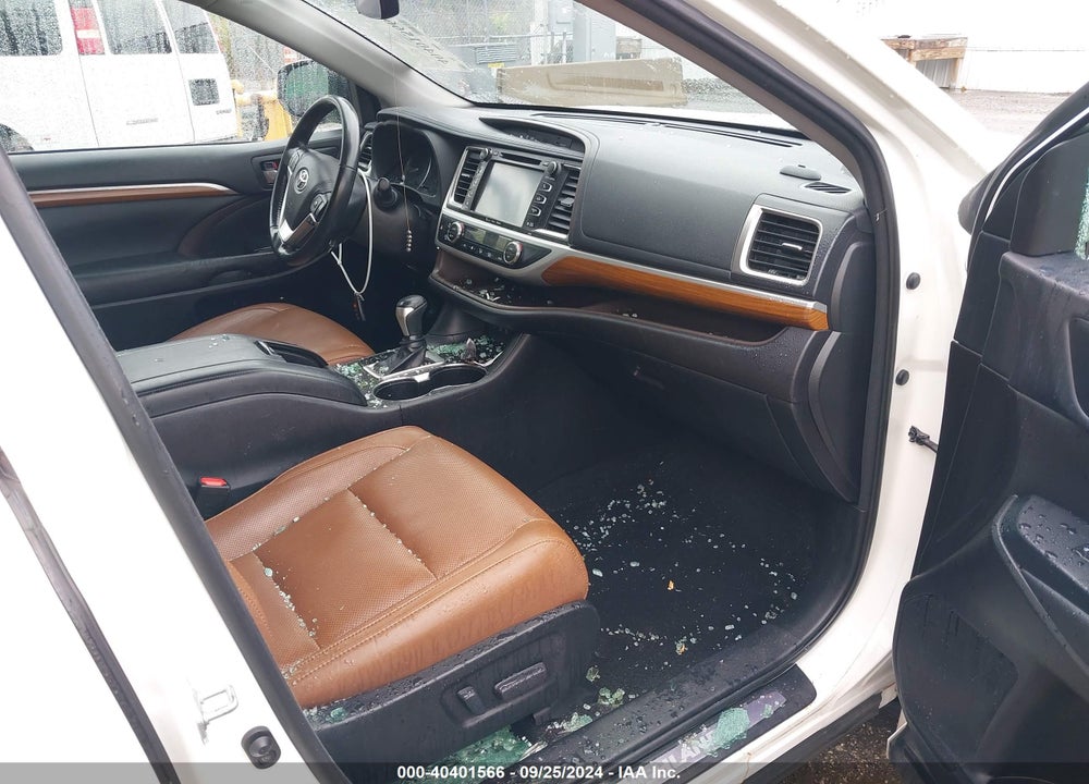 2017 TOYOTA HIGHLANDER VIN: 5TDDZRFH4HS479170