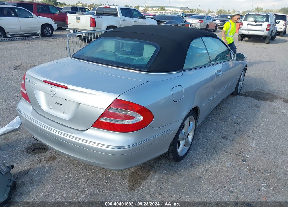 2005 MERCEDES-BENZ CLK 320 VIN: WDBTK65G85T046809