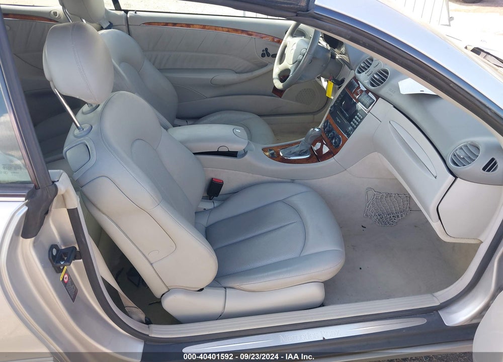 2005 MERCEDES-BENZ CLK 320 VIN: WDBTK65G85T046809