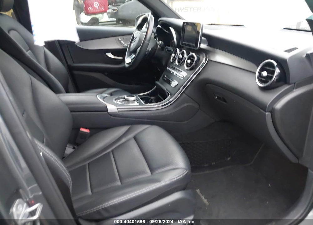 2019 MERCEDES-BENZ GLC 300 VIN: WDC0G4JB2KF631250