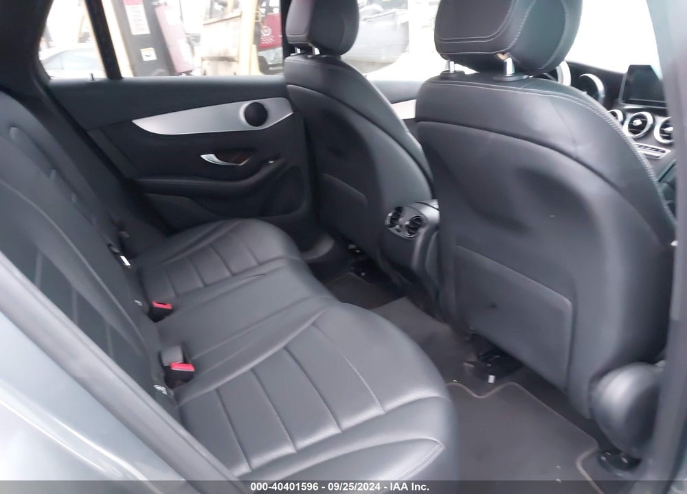 2019 MERCEDES-BENZ GLC 300 VIN: WDC0G4JB2KF631250