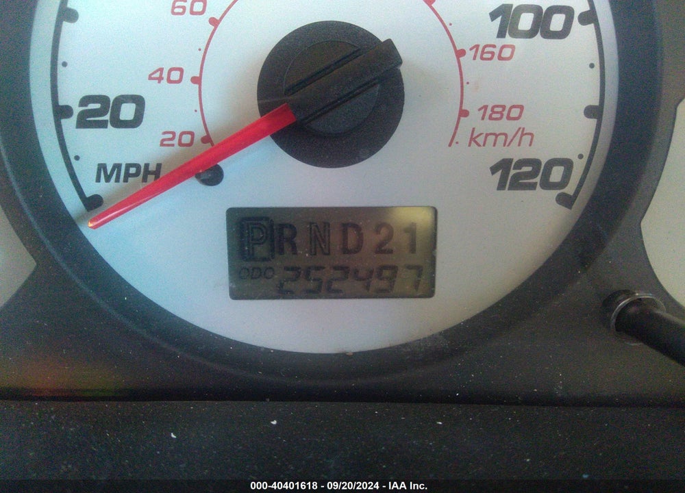 2001 FORD ESCAPE XLT VIN: 1FMYU03131KC36753