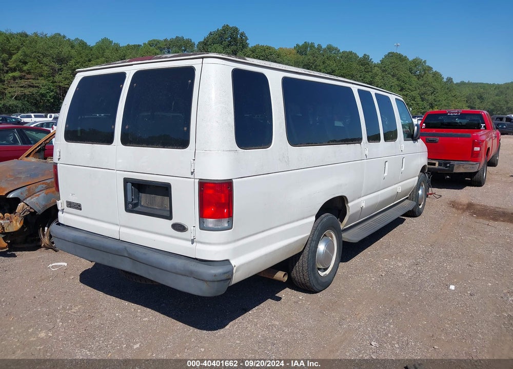 2001 FORD E-350 SUPER DUTY XL/XLT VIN: 1FBSS31L71HB48490