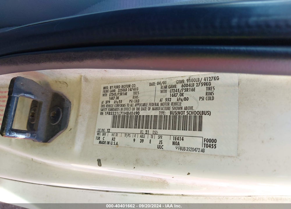 2001 FORD E-350 SUPER DUTY XL/XLT VIN: 1FBSS31L71HB48490