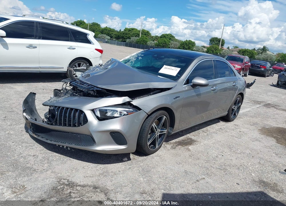 2019 MERCEDES-BENZ A 220 VIN: WDD3G4EB7KW001808