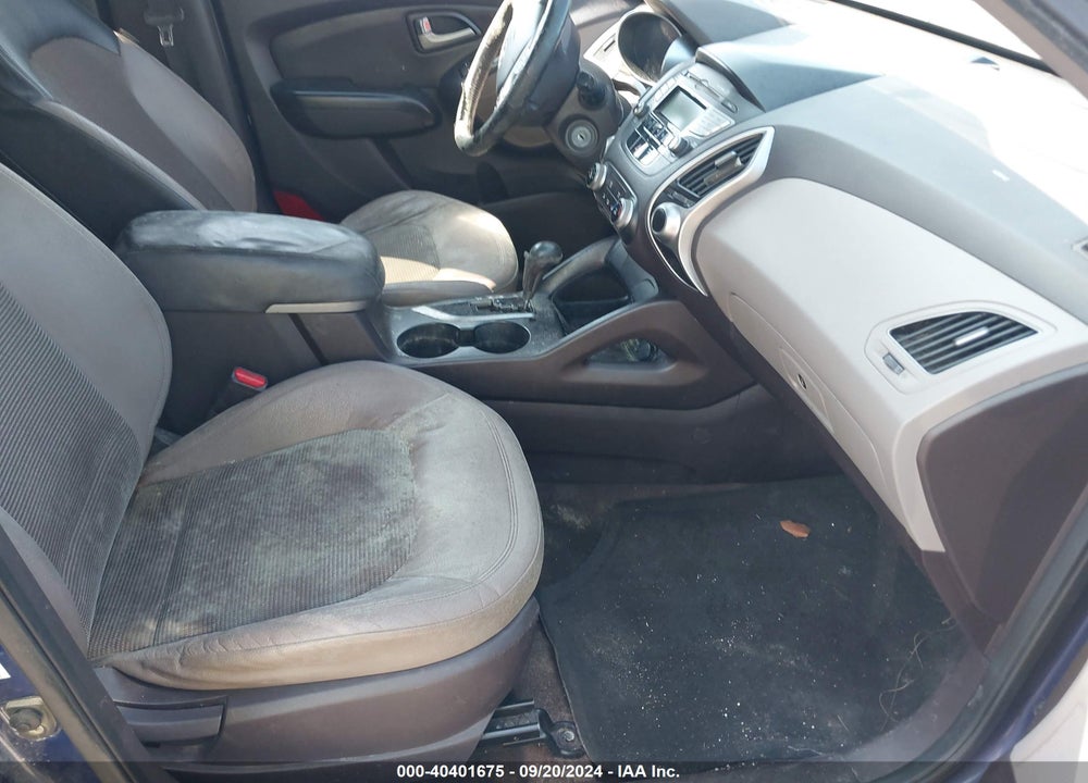 2011 HYUNDAI TUCSON GLS VIN: KM8JU3AC0BU150166