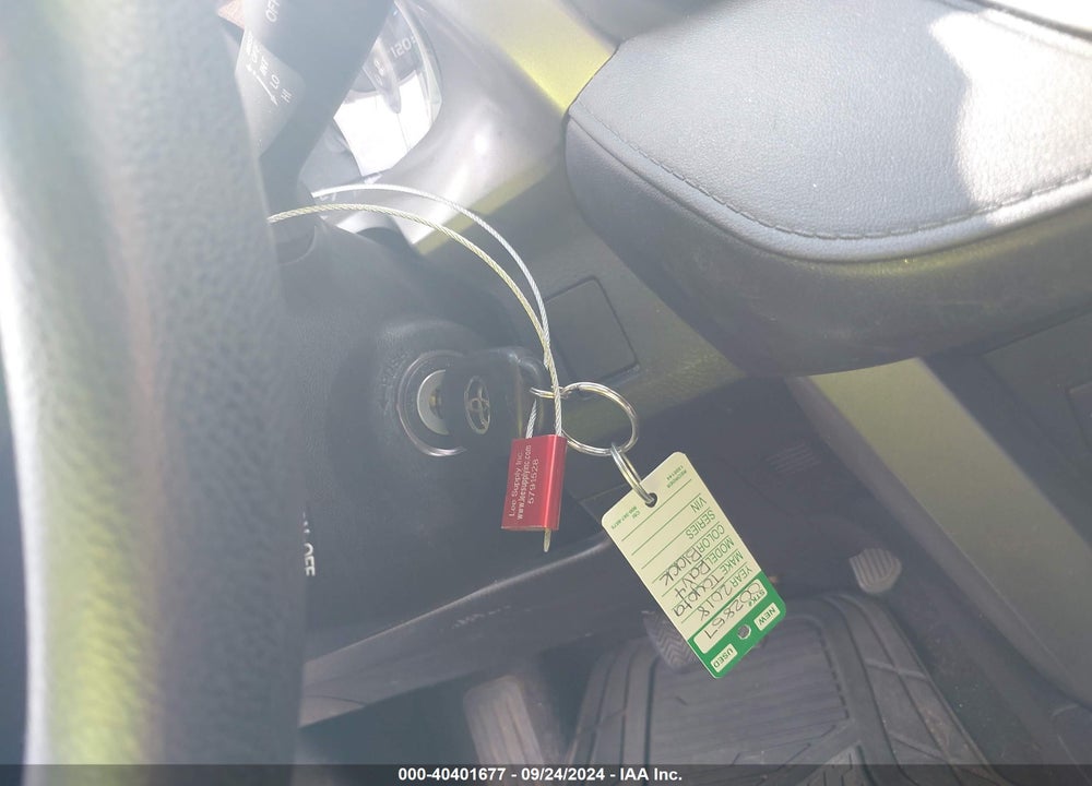 2018 TOYOTA RAV4 VIN: 2T3ZFREV6JW442082