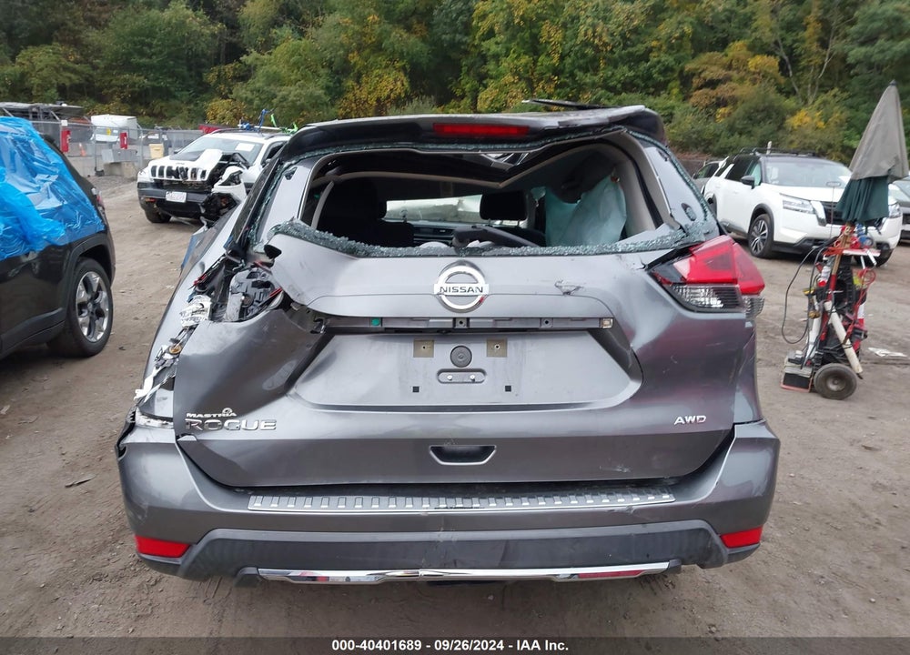 2018 NISSAN ROGUE S VIN: KNMAT2MV0JP517417