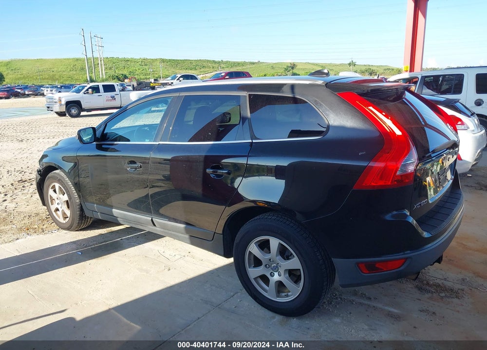 2011 VOLVO XC60 3.2 VIN: YV4940DZ6B2173434