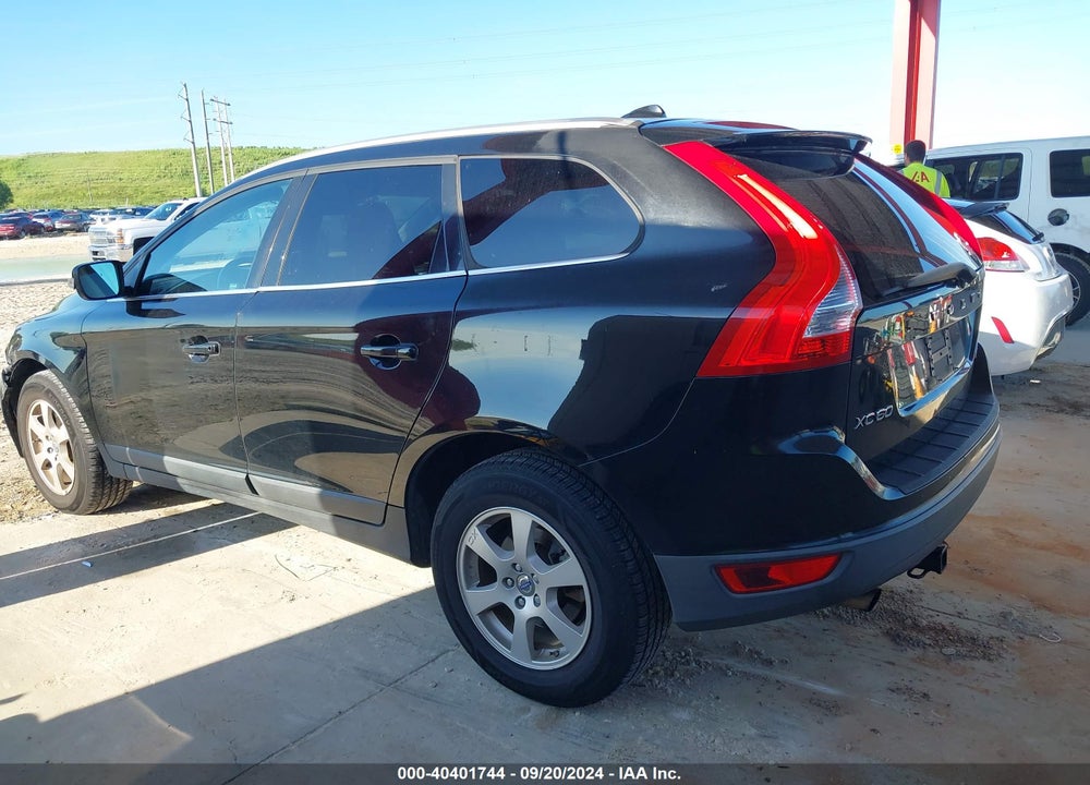 2011 VOLVO XC60 3.2 VIN: YV4940DZ6B2173434