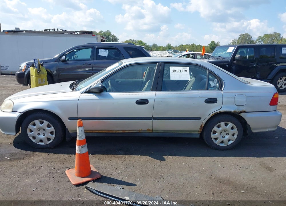 1999 HONDA CIVIC LX VIN: 2HGEJ6677XH561197