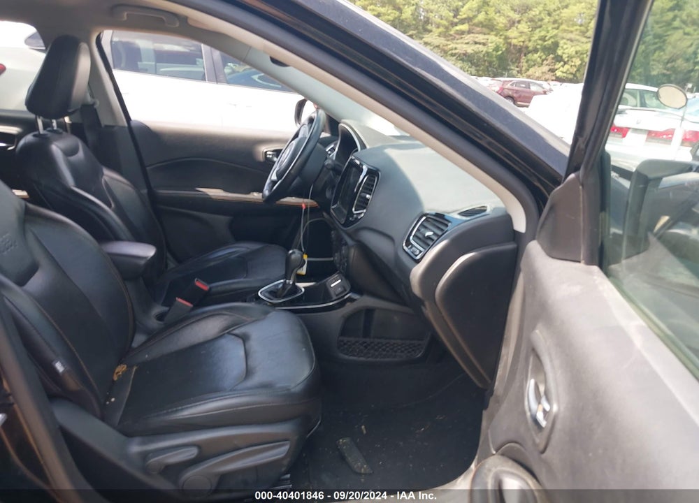 2019 JEEP COMPASS LIMITED FWD VIN: 3C4NJCCB6KT675925