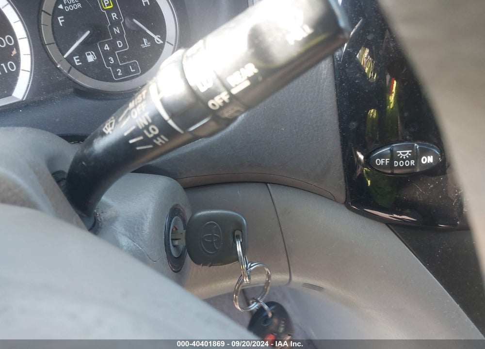 2005 TOYOTA SIENNA LE VIN: 5TDZA23C05S253152