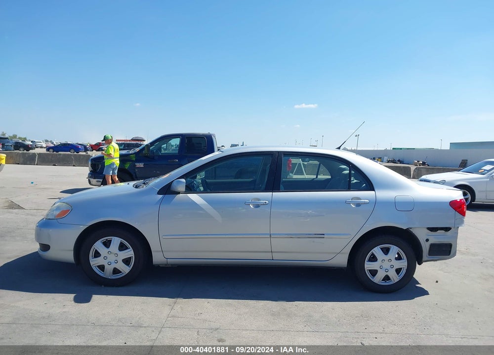 2008 TOYOTA COROLLA LE VIN: 1NXBR32E48Z032135