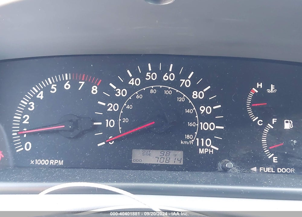 2008 TOYOTA COROLLA LE VIN: 1NXBR32E48Z032135