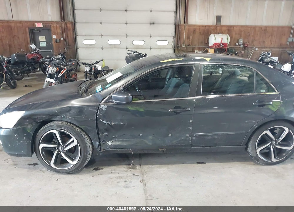 2003 HONDA ACCORD 2.4 EX VIN: 1HGCM56653A135825