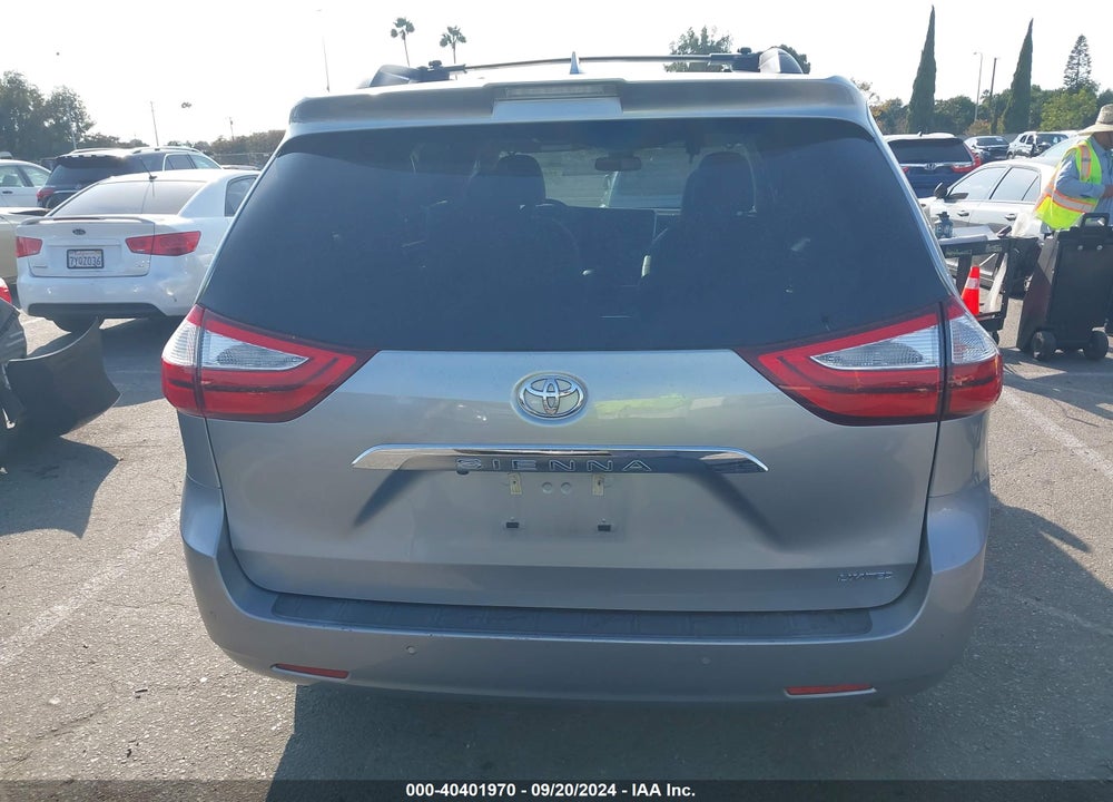 2018 TOYOTA SIENNA LIMITED 7 PASSENGER VIN: 5TDYZ3DC6JS957617