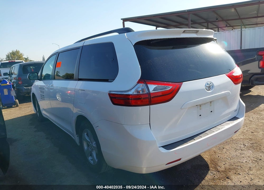 2017 TOYOTA SIENNA LE 8 PASSENGER VIN: 5TDKZ3DC9HS831431