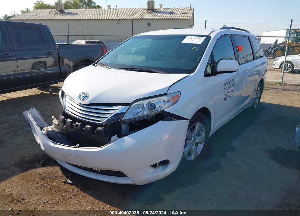 2017 TOYOTA SIENNA LE 8 PASSENGER VIN: 5TDKZ3DC9HS831431