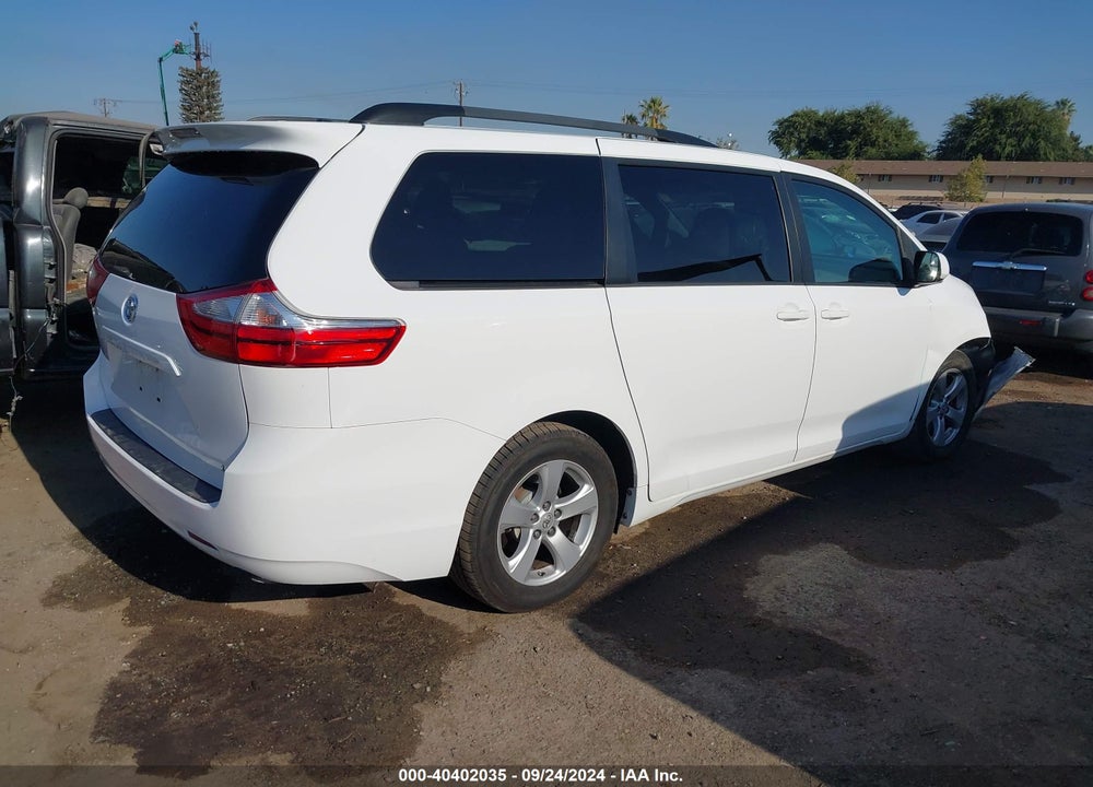 2017 TOYOTA SIENNA LE 8 PASSENGER VIN: 5TDKZ3DC9HS831431