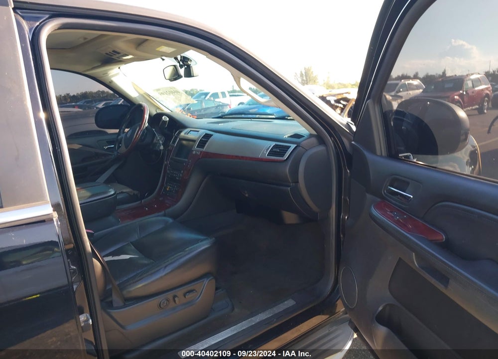 2007 CADILLAC ESCALADE STANDARD VIN: 1GYEC63877R269307