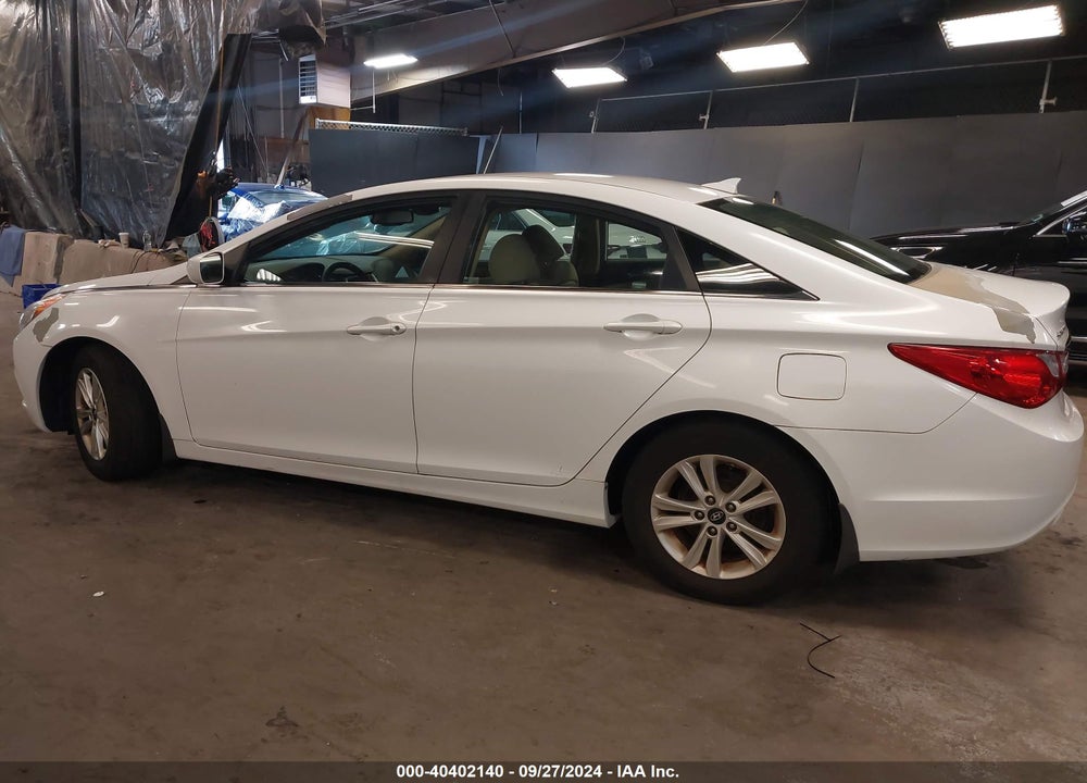 2013 HYUNDAI SONATA GLS VIN: 5NPEB4AC0DH693595