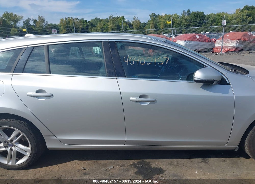 2015 VOLVO V60 T5 PREMIER VIN: YV140MEK4F1250499
