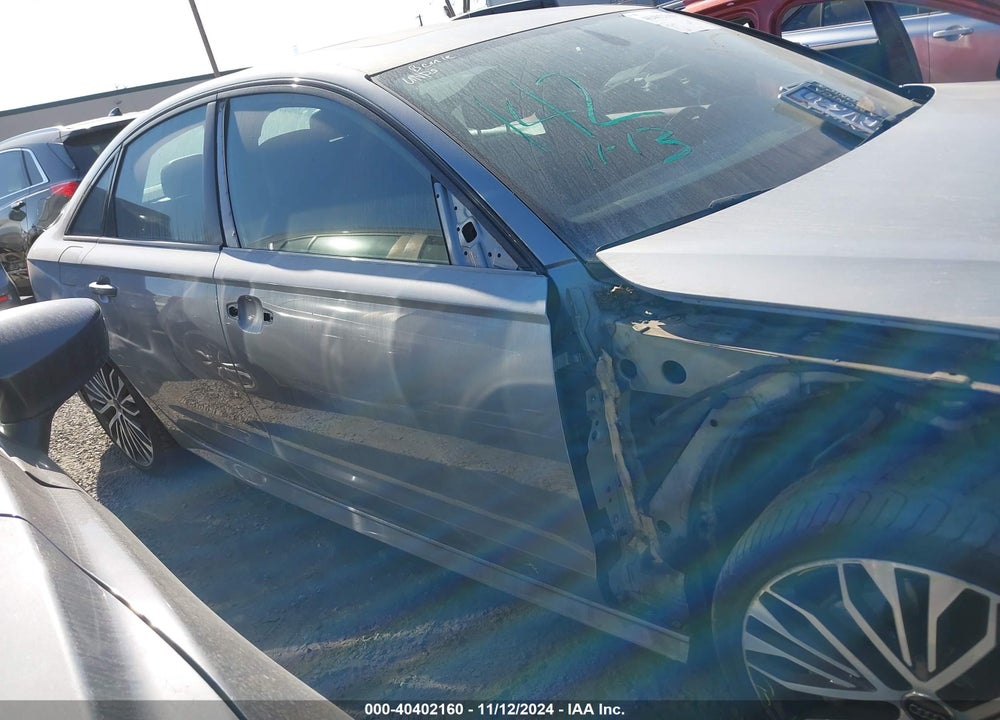 2018 AUDI A6 VIN: WAUG8AFC4JN041361