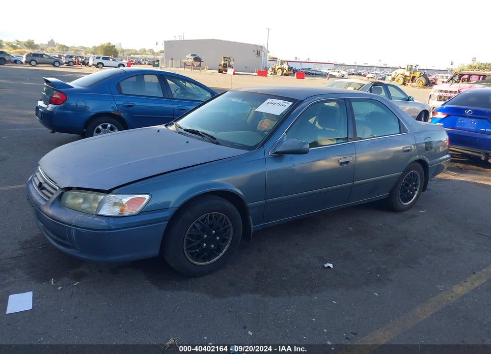 2001 TOYOTA CAMRY LE VIN: JT2BG28K410599095