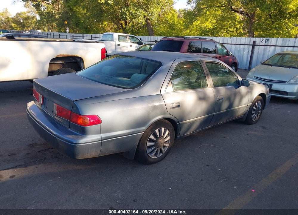 2001 TOYOTA CAMRY LE VIN: JT2BG28K410599095