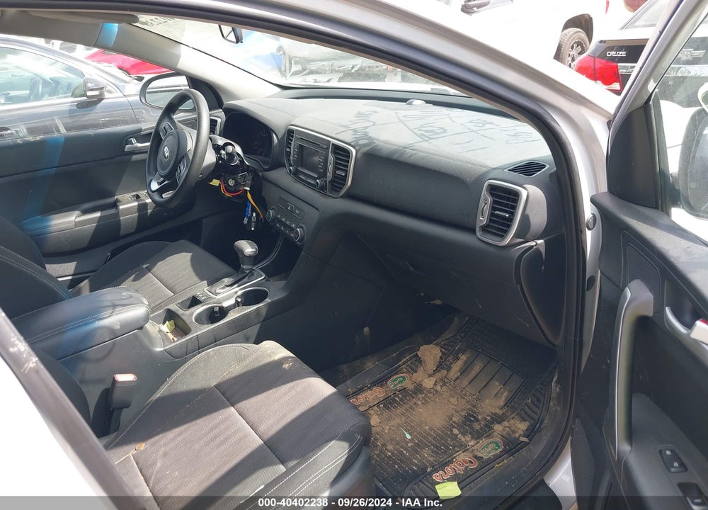2019 KIA SPORTAGE LX VIN: KNDPMCAC3K7583218