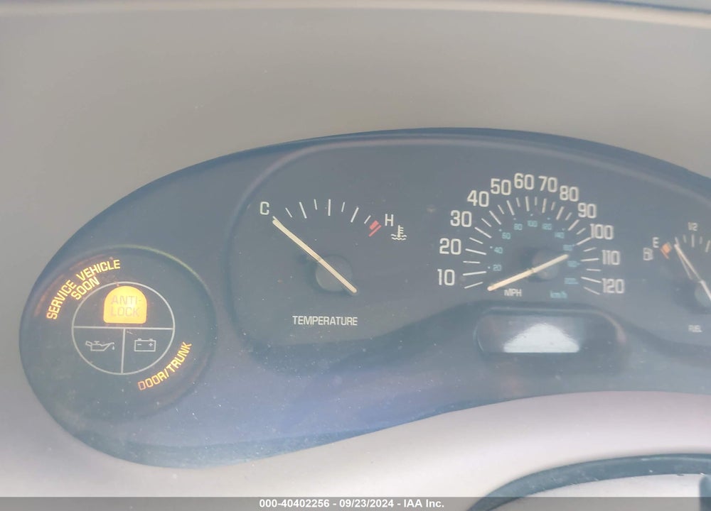 2001 BUICK CENTURY CUSTOM VIN: 2G4WS52J811224271