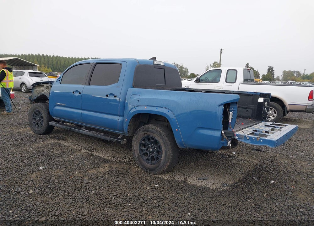 2019 TOYOTA TACOMA SR5 V6 VIN: 3TMCZ5AN4KM205072