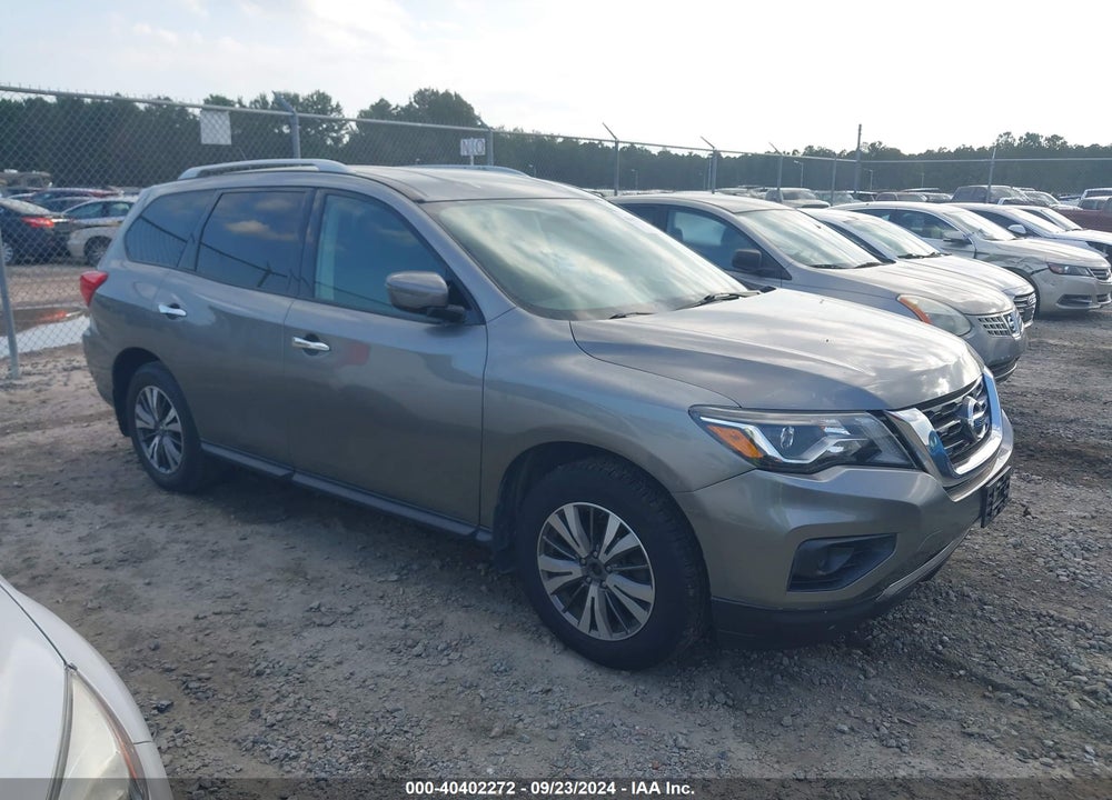 2017 NISSAN PATHFINDER S VIN: 5N1DR2MM4HC698571