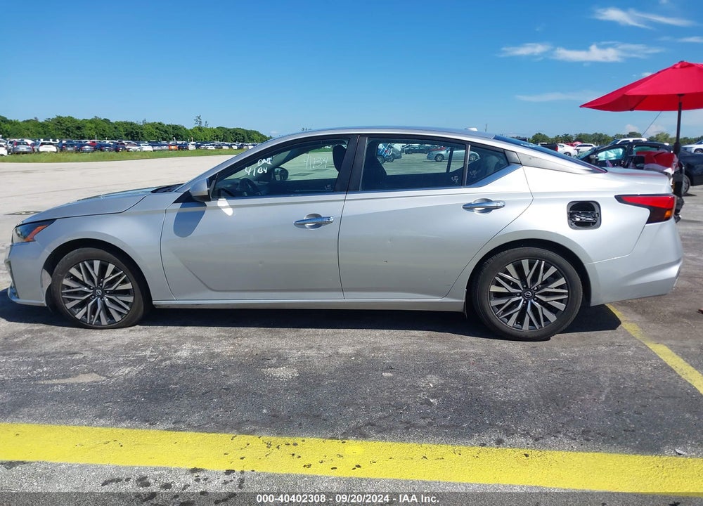 2023 NISSAN ALTIMA SV FWD VIN: 1N4BL4DV5PN305428