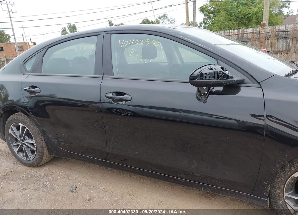 2024 KIA FORTE LXS VIN: 3KPF24AD6RE754604