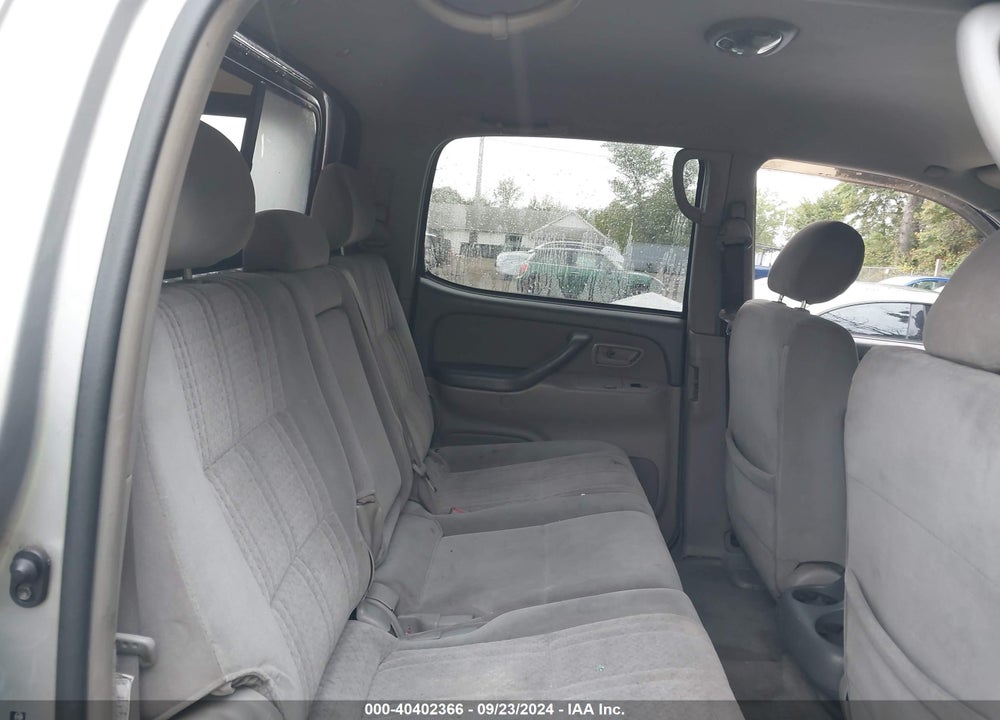 2005 TOYOTA TUNDRA SR5 V8 VIN: 5TBDT44185S468283