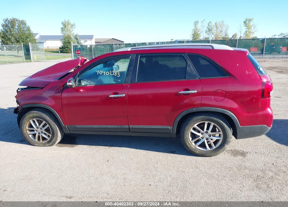 2015 KIA SORENTO LX VIN: 5XYKT4A66FG609901