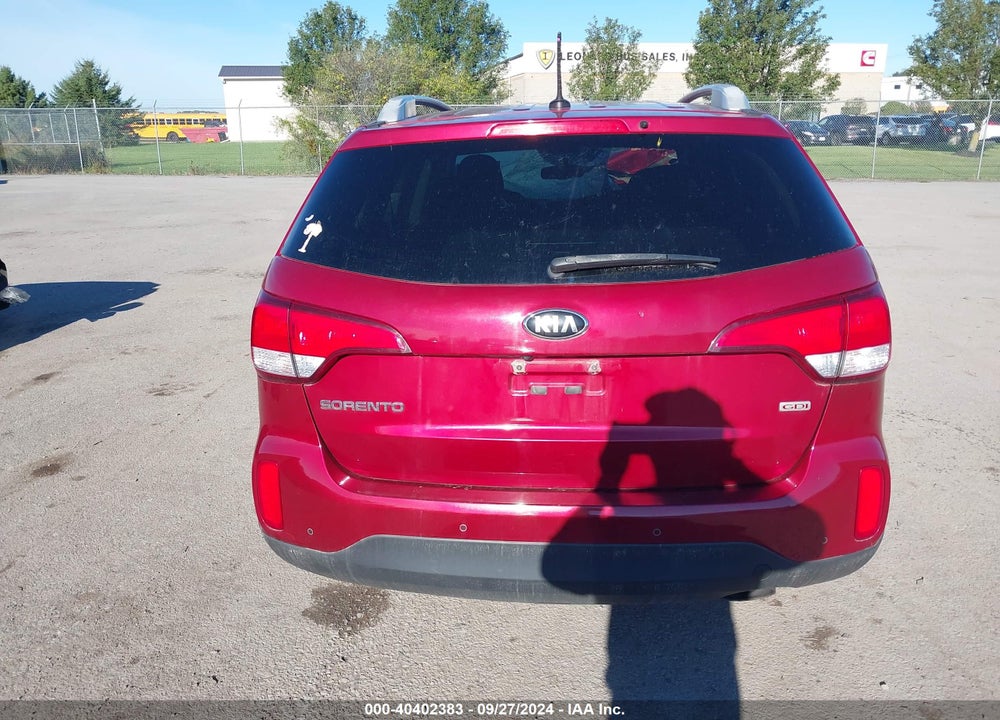 2015 KIA SORENTO LX VIN: 5XYKT4A66FG609901