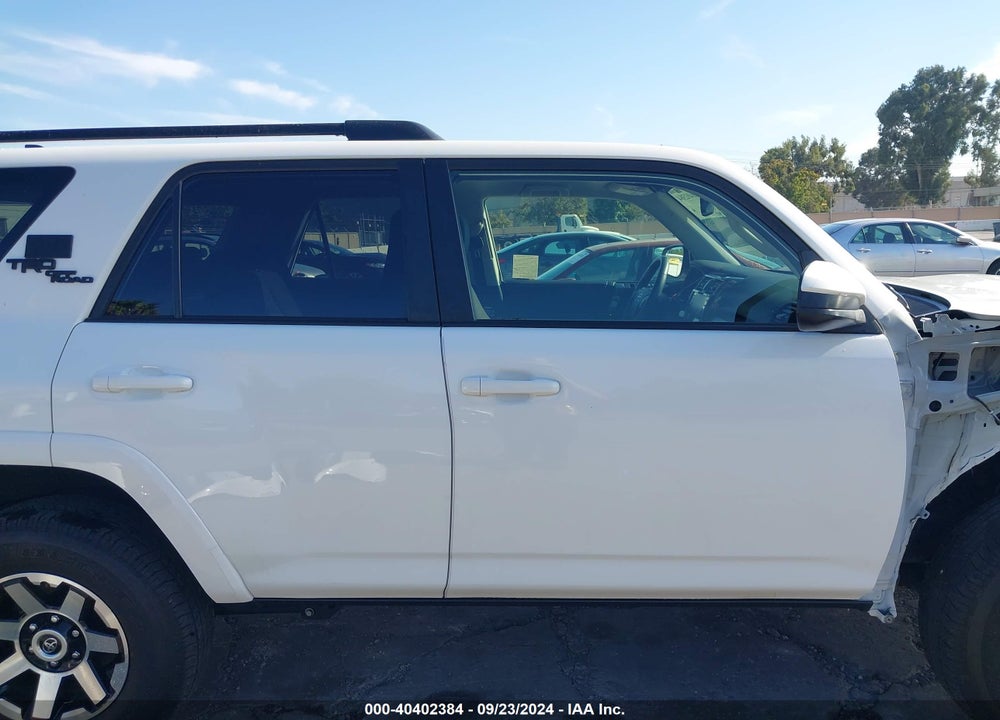 2022 TOYOTA 4RUNNER TRD OFF ROAD VIN: JTEPU5JR2N6010722