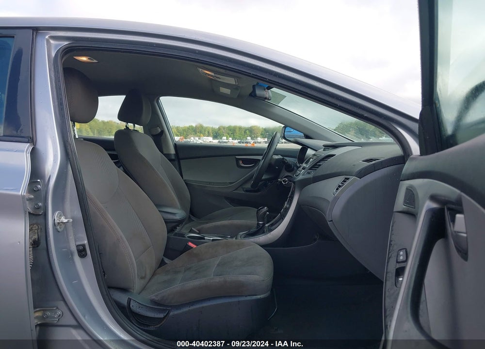 2015 HYUNDAI ELANTRA SE VIN: 5NPDH4AE6FH634632