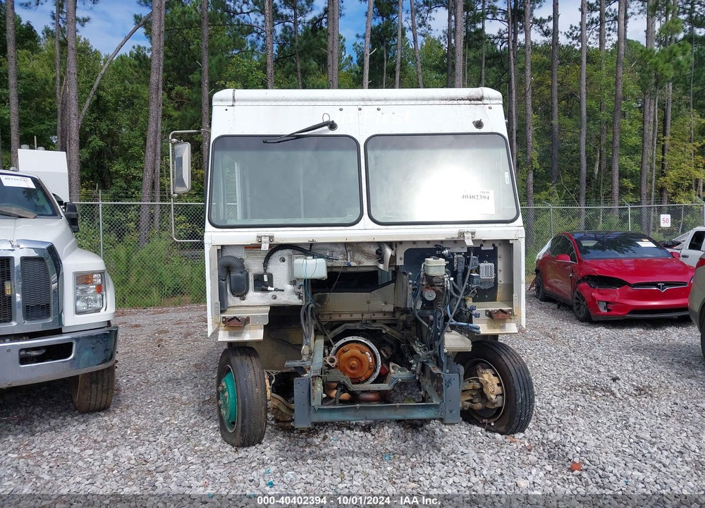 2014 FREIGHTLINER CHASSIS M LINE WALK-IN VAN VIN: 4UZAC2DV0ECFV1966