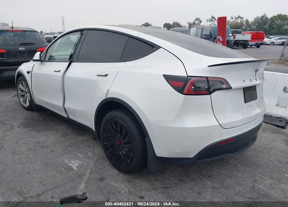 2021 TESLA MODEL Y LONG RANGE DUAL MOTOR ALL-WHEEL DRIVE VIN: 5YJYGDEE4MF161775