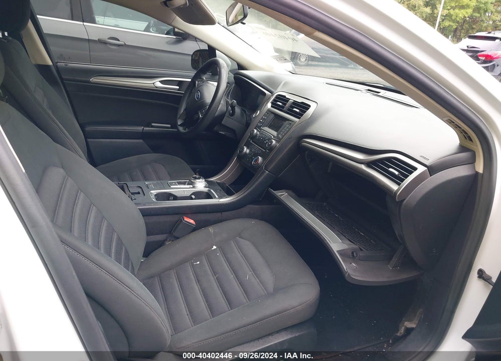 2017 FORD FUSION SE VIN: 3FA6P0H70HR158850